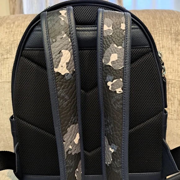 MCM Stark backpack - Picture 2 of 9